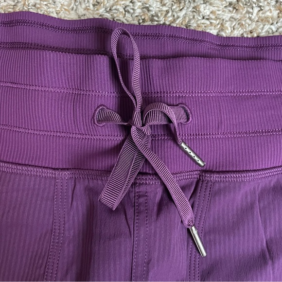 NWOT Lululemon Dramatic Magenta Unlined Dance Studio Pants - Picture 3 of 7
